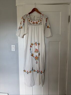 White Floral Embroidered Maxi Dress